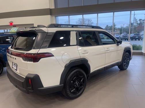 Crystal White Pearl 2026 Subaru Outback Limited