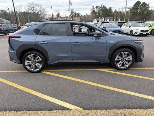 Harbor Mist Gray Pearl 2023 Subaru Solterra Limited