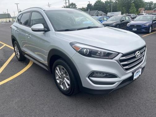 2017 Hyundai TUCSON SE Plus