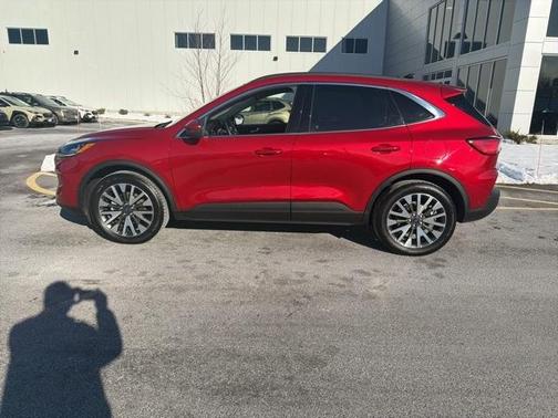 2020 Ford Escape Titanium