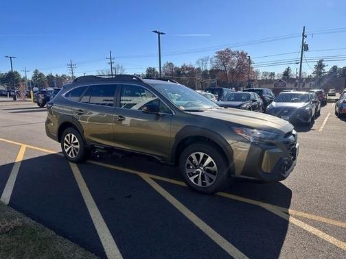 2025 Subaru Outback Premium