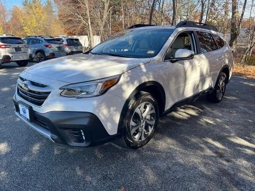 Photo 3 of 40 of 2022 Subaru Outback Limited