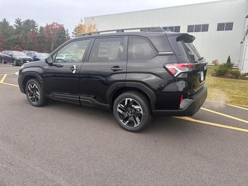 2025 Subaru Forester Hybrid Premium