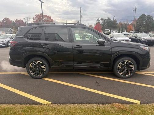 2025 Subaru Forester Hybrid Premium