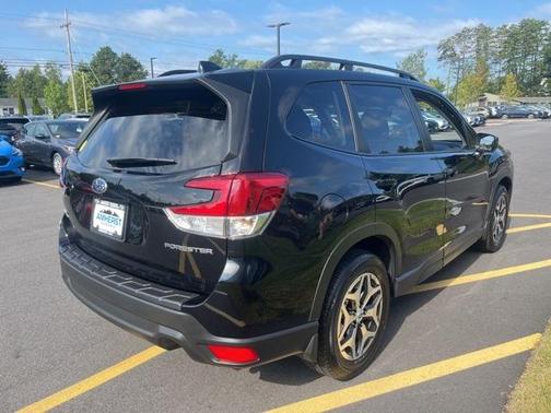 2024 Subaru Forester Premium
