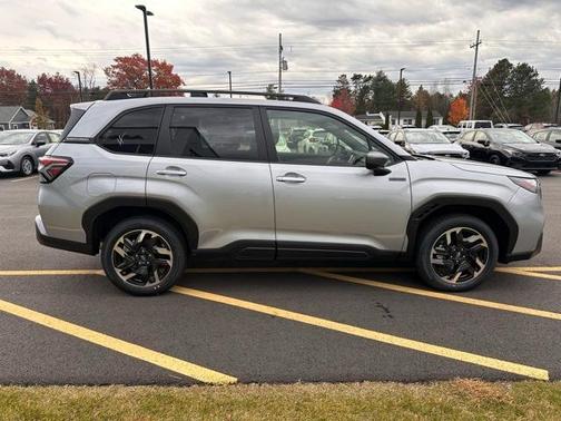 2025 Subaru Forester Hybrid Premium