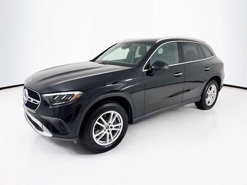 2025 Mercedes-Benz GLC 300 