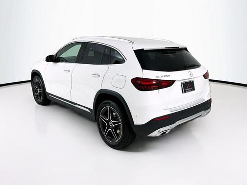 Polar White 2026 Mercedes-Benz GLA 250 Base