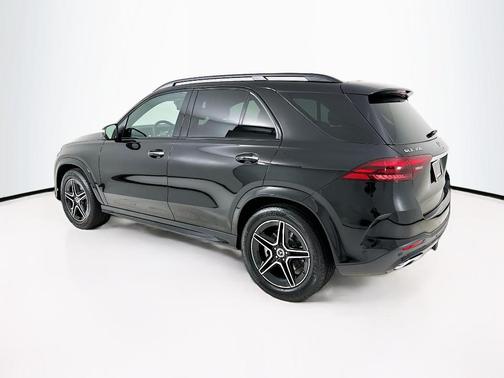 Obsidian Black Metallic 2026 Mercedes-Benz GLE 350 Base 4MATIC