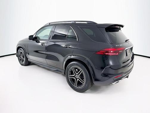 Obsidian Black Metallic 2026 Mercedes-Benz GLE 350 Base 4MATIC