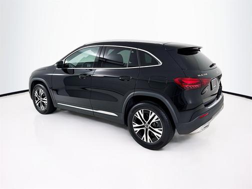 2025 Mercedes-Benz GLA 250 Base