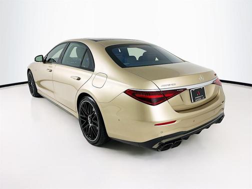 2026 Mercedes-Benz AMG S 63 E Base