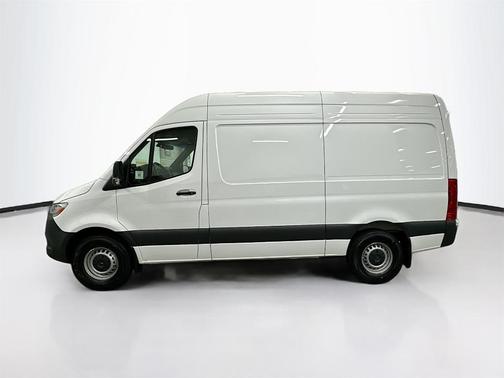 2025 Mercedes-Benz Sprinter 2500 Standard Roof