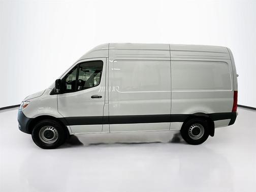 2025 Mercedes-Benz Sprinter 2500 Standard Roof