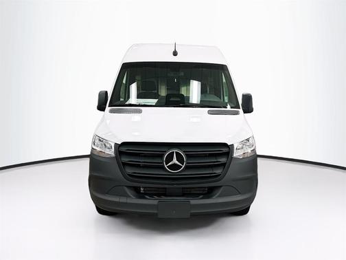 2025 Mercedes-Benz Sprinter 2500 Standard Roof