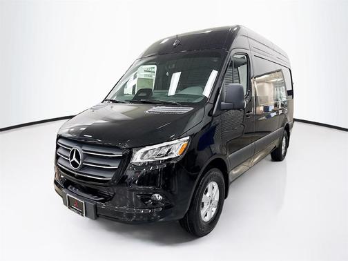 2025 Mercedes-Benz Sprinter 2500 Standard Roof