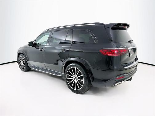 2026 Mercedes-Benz GLS 580 Base 4MATIC