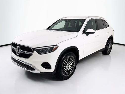 2025 Mercedes-Benz GLC 300 