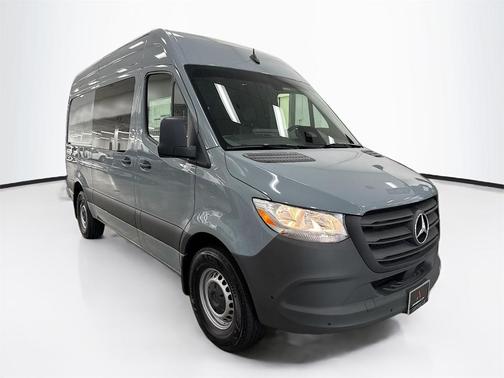 2025 Mercedes-Benz Sprinter 2500 Standard Roof