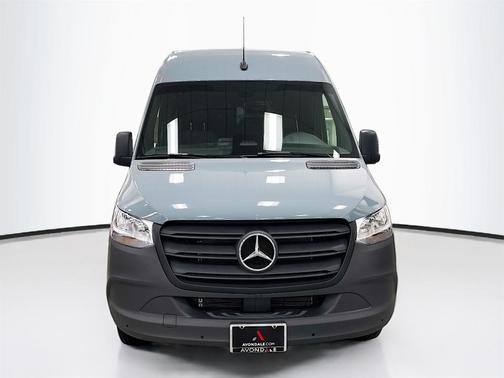 2025 Mercedes-Benz Sprinter 2500 Standard Roof