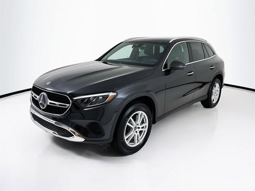 2025 Mercedes-Benz GLC 300 
