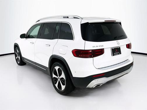 2025 Mercedes-Benz GLB 250 Base