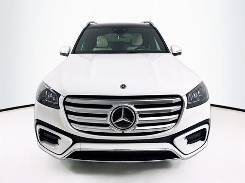 2025 Mercedes-Benz GLS 580