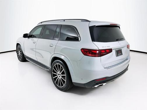 2026 Mercedes-Benz GLS 450 4MATIC