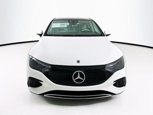 2026 Mercedes-Benz EQE 320+ 