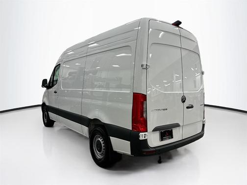 2025 Mercedes-Benz Sprinter 2500 Standard Roof