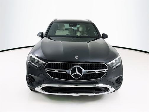 2025 Mercedes-Benz GLC 300 Base