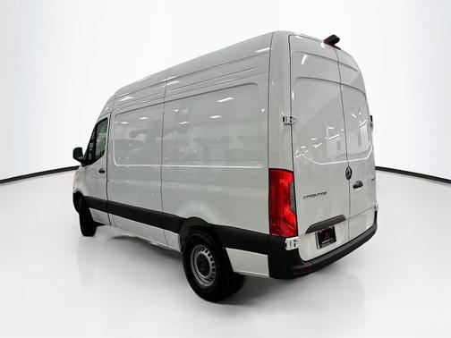 2025 Mercedes-Benz Sprinter 2500 Standard Roof