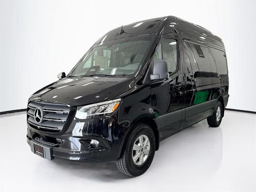 2026 Mercedes-Benz Sprinter 2500 144 WB Standard Roof Passenger
