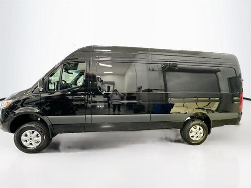 2025 Mercedes-Benz Sprinter 2500 High Roof