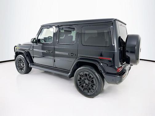 Obsidian Black Metallic 2026 Mercedes-Benz G-Class G 550 4MATIC
