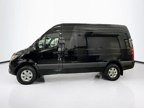 2025 Mercedes-Benz Sprinter 2500 Standard Roof