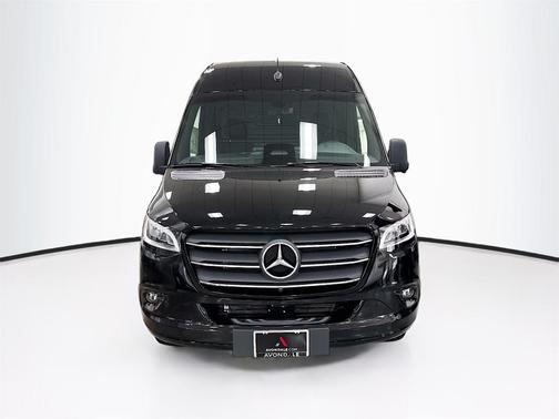 2025 Mercedes-Benz Sprinter 2500 Standard Roof