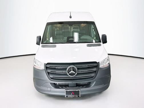 Arctic White 2026 Mercedes-Benz Sprinter 2500 High Roof