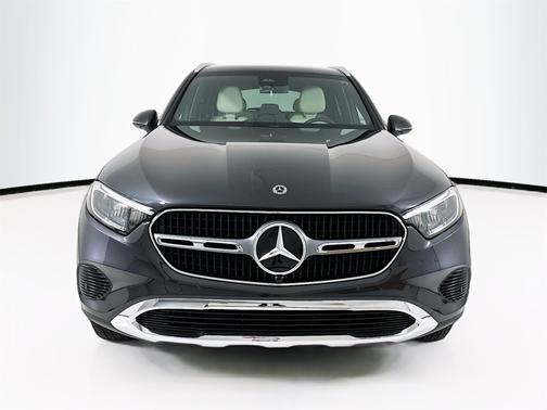 2024 Mercedes-Benz GLC 300