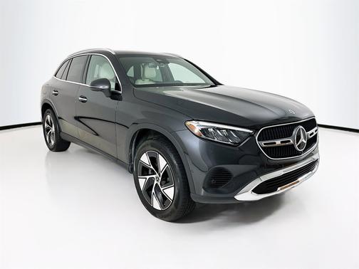 2024 Mercedes-Benz GLC 300