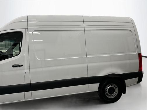 2025 Mercedes-Benz Sprinter 2500 Standard Roof