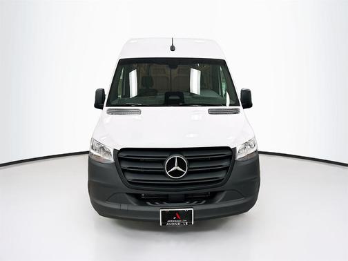 2025 Mercedes-Benz Sprinter 2500 Standard Roof