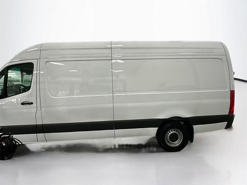 2025 Mercedes-Benz Sprinter 2500 High Roof