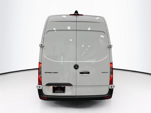 2025 Mercedes-Benz Sprinter 2500 Standard Roof