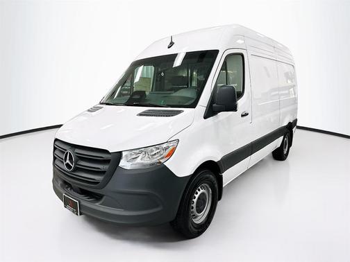 2025 Mercedes-Benz Sprinter 2500 Standard Roof