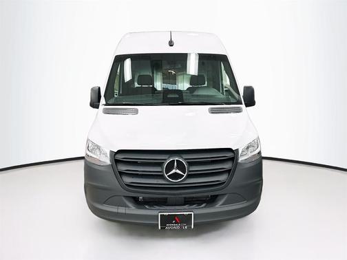 2025 Mercedes-Benz Sprinter 2500 Standard Roof