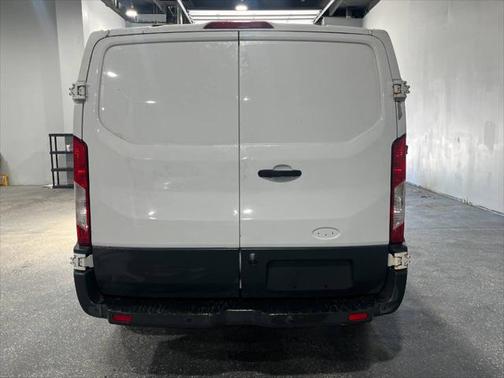 2017 Ford Transit-250 Base