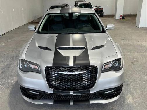 2019 Chrysler 300 Touring