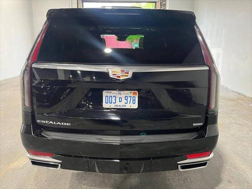 2022 Cadillac Escalade ESV Premium Luxury