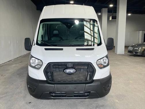 2022 Ford Transit-250 Base